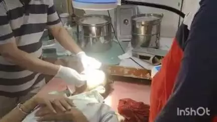 पोकरण: नाननियाई गांव के पास पिकअप के बस से टकराने के बाद मुआवजे को लेकर अज्ञात बदमाशों ने युवक के साथ की मारपीट, उपचार जारी