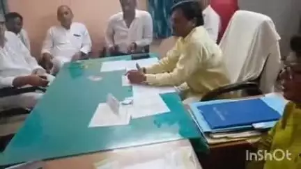 दाउदनगर: प्रखंड कृषि कार्यालय में प्रखंड स्तरीय उर्वरक निगरानी समिति की हुई बैठक, 12000 हेक्टेयर में धान की खेती होने की संभावना