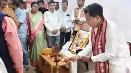 କେନ୍ଦୁଝର ସହର: ଜିଲ୍ଲା ବିଜେପି  କାର୍ଯ୍ୟାଳୟ ଠାରେ ଡଃ ଶ୍ୟାମାପ୍ରସାଦ ମୁଖାର୍ଜୀ ଙ୍କ ବଳିଦାନ ଦିବସ ପାଳନ
