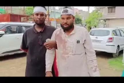 बलरामपुर: मदरसा अध्यापक पर हुआ जानलेवा हमला, बच्ची सहित 4 लोग गंभीर रूप से घायल, पीड़ित ने की कार्रवाई की मांग