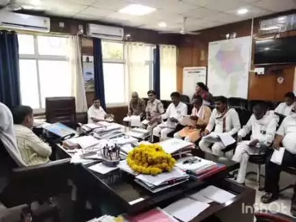 भिंड नगर: भिंड: कलेक्टर कार्यालय में कलेक्टर की अध्यक्षता में जिला स्तरीय सतर्कता एवं मॉनिटरिंग समिति की बैठक संपन्न
