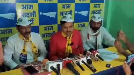 जौनपुर: आप पार्टी ने योगी सरकार पर शिक्षालय से ज्यादा मदिरालय पर जोर देने का लगाया गंभीर आरोप, जिला कार्यालय में की प्रेस वार्ता
