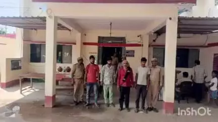 बिधूना: कोतवाली क्षेत्र के अलग-अलग गांव में हुई लड़ाई-झगड़े के मामले में चार लोगों पर की गई कार्रवाई