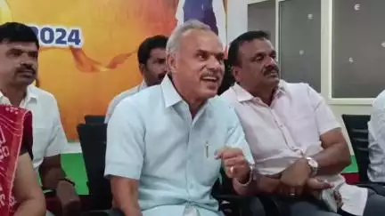 ತುಮಕೂರು: ಜಿಲ್ಲಾಧಿಕಾರಿ ಅವರ ಸಹಿ ಫೋರ್ಜರಿ ಮಾಡಿದ ಆರೋಪಿಗಳನ್ನು ಜೈಲಿಗಟ್ಟಬೇಕು: ನಗರದಲ್ಲಿ ಶಾಸಕ ಸುರೇಶ್ ಗೌಡ ಆಗ್ರಹ
