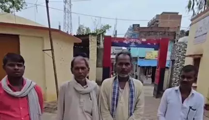 सगड़ी: चांदपट्टी गांव में संदिग्ध परिस्थितियों में मजदूर ने फांसी लगाकर की आत्महत्या, मृतक का पूरा परिवार शोक में डूबा