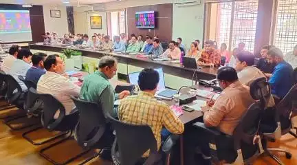 किरनापुर: कलेक्टर ने नगर मुख्यालय में समय-सीमा प्रकरणों की समीक्षा की