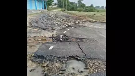 इटखोरी: तेतरिया में पहली बारिश में खुली घाट सेक्शन के घटिया निर्माण की पोल
