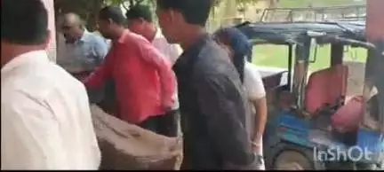 मेराल: मेराल थाना क्षेत्र के बाना गांव में वज्रपात से एक मनरेगा मजदूर की मौत, चार घायल