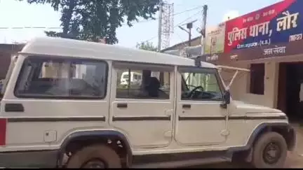 मऊगंज: लौर थाना क्षेत्र के चौका सोनवर्षा गांव में 7 जून को हुई चोरी का पुलिस ने किया खुलासा, एक आरोपी गिरफ्तार, दो फरार