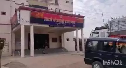 घोरावल: हिन्दुआरी से घर जा रहे युवक को पुरानी रंजिश में पीटा, कनपटी पर राइफल सटाकर जान से मारने की दी धमकी