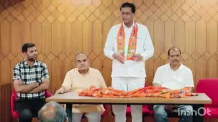 प्रतापगढ़: राष्ट्र की एकता,अस्मिताअखंडता कीरक्षा हेतु अपने प्राणों का बलिदान देनेवालेडॉ.मुखर्जी को राष्ट्र हमेशा याद रखेगे कृपलानी