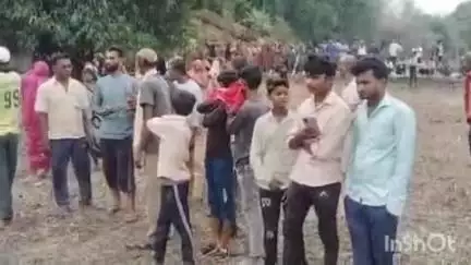नरैनी: नंदवारा गांव मे लापता युवक का शव तालाब मे उतराता मिला, मौके पर पहुंची पुलिस ने शव को पोस्टमार्टम के लिए भेजा