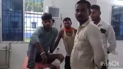 खगड़िया: दुर्गापुर NH 31 पर ट्रक और ट्रैक्टर की टक्कर में बेगूसराय जिले का एक ड्राइवर जख्मी
