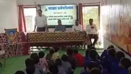 सेलू: कोटंबा येथे जिल्हा परिषद शाळेत विद्यार्थ्यांचे जल्लोषात स्वागत; तहसिलदारांनी भेट देत विद्यार्थ्यांना केले मार्गदर्शन