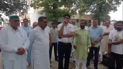 जगाधरी: हिसार के कुलपति व रजिस्ट्रार के समर्थन में अनुसूचित जाति और अन्य संगठनों ने राज्यपाल के नाम डीसी को ज्ञापन दिया