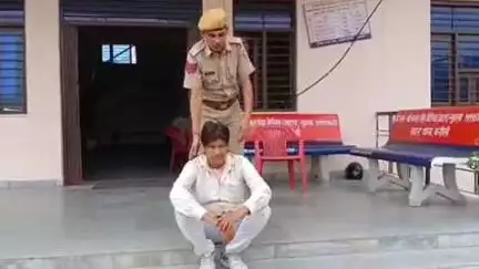 करौली: गंगापुर मोड़ से सट्टे की खाई वाली करते हुए सदर पुलिस ने एक शख्स को किया गिरफ्तार, ₹1070 किए ज़ब्त