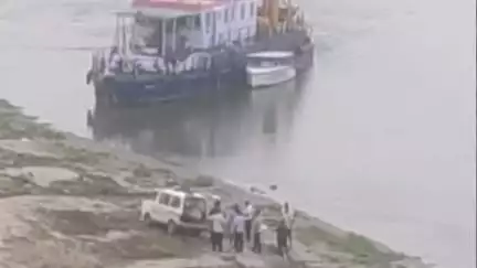मुहम्मदाबाद: गाजीपुर के वीर अब्दुल हमीद सेतु के नीचे गंगा नदी में अज्ञात व्यक्ति का शव मिला, मच गया हड़कंप