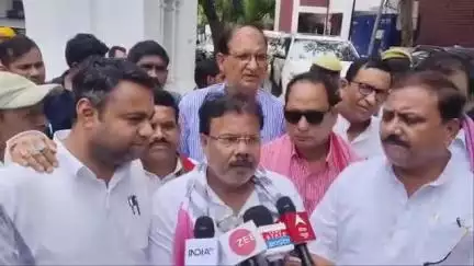 इटावा: बकेवर मामले पर भरथना विधायक ने जताई नाराजगी, कहा- कार्रवाई नहीं हुई तो विधानसभा में गूंजेगा सवाल