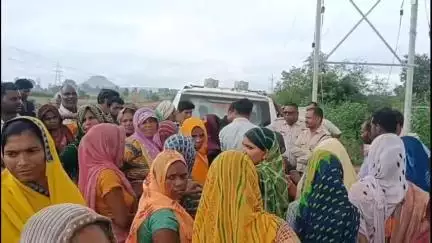 उचेहरा: खोखर्रा हार के कपार्ट मेंट 403 में पौधा रोपण करने गए वन विभाग के कर्मचारियों को अतिक्रमणकारियों ने लौटाया
