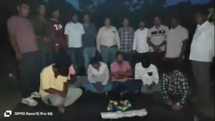 నిజామాబాద్ రూరల్: గొల్లగుట్ట గ్రామ శివారులో పేకాట సవరం పై టాస్క్ ఫోర్స్ పోలీసుల మెరుపు దాడి, ఆరుగురు అరెస్ట్, లక్ష 20000 నగదు స్వాధీనం