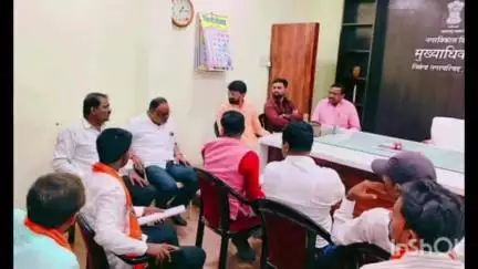 निलंगा: मनसे पदाधिकाऱ्यांनी विविध मागण्यासाठी नगरपालिका प्रशासनाची घेतली भेट