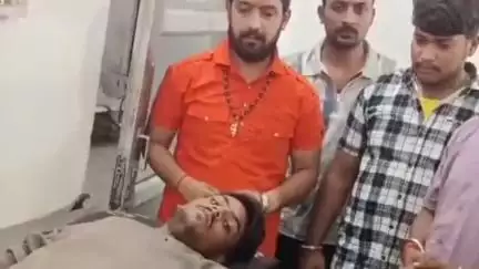 सिहावल: शिव सैनिक शुभम पांडे ने रक्तदान कर गर्भवती महिला की जान बचाई, जिला अस्पताल में किया रक्तदान