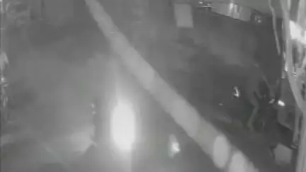 मुरैना नगर: स्टेशन रोड पर गुरु कृपा होटल पर पुरानी रंजिश के चलते ताबड़तोड़ फायरिंग, पुलिस ने FIR नहीं लिखी, CCTV फुटेज आया सामने