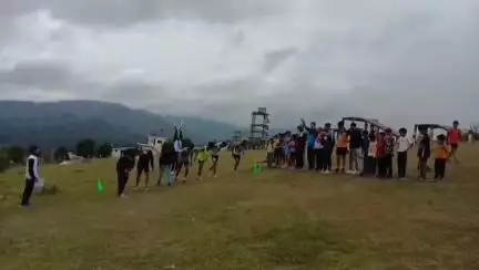 लोहाघाट में विश्व ओलंपिक दिवस के अवसर पर एथलेटिक्स व फुटबॉल प्रतियोगिता का हुआ आयोजन