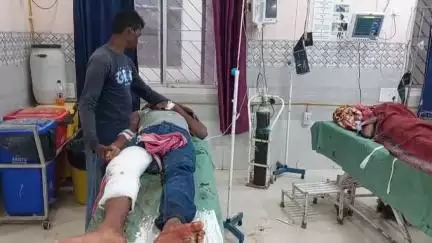 लातेहार में फिर सड़क हादसा। बाइक और ट्रैक्टर की सीधी टक्कर! #latehar #roadaccidents #बाइक #accident