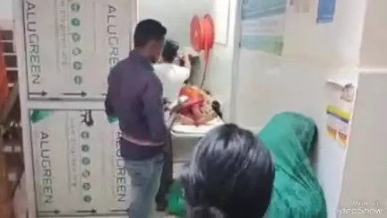 देवघर: हंसडीहा थाना क्षेत्र के फगवारा गांव के पास बाइक सवार ने महिला को टक्कर मारी, महिला की मौत