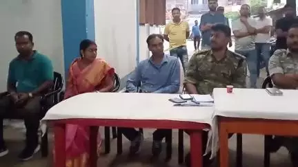 বলরামপুর: রথযাত্রা ও মহরমের পূর্বে কমিটিগুলিকে নিয়ে শান্তি বৈঠক বলরামপুর থানায়, উপস্থিতি ডিএসপি হেডকোয়ার্টার