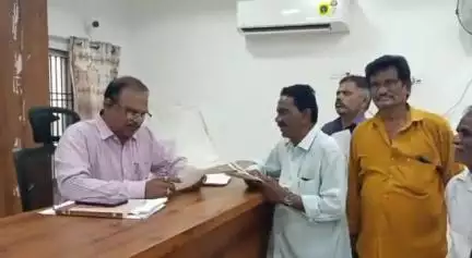 కావలి: ఏరియా ఆస్పత్రి ఆదాయానికి గండి కొడుతున్నారు : దళిత సంఘర్షణ సమితి జిల్లా అధ్యక్షుడు ఎస్.మల్లి...