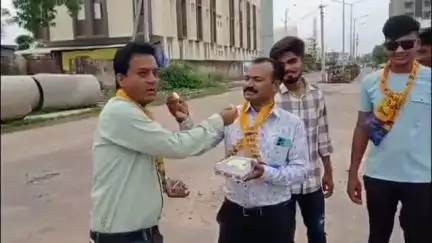 બાવળા: વિસાવદરમાં ગોપાલ ઇટાલિયા વિજેતા થતાં ધોળકામાં AAP દ્વારા વિજ્યોત્સવ મનાવાયો