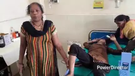 लालकुऑ: हल्दूचौड़ जा रही युवती अचानक ऑटो से सड़क में गिरी, गंभीर हालत में हायर सेंटर को किया गया रेफर