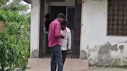 बैतूल: घर में सोते समय जहरीले सांप ने महिला को काटा, इलाज के दौरान अस्पताल में हुई मौत