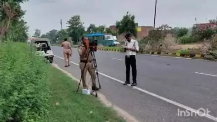 कासगंज: जिले में यातायात पुलिस ने चलाया विशेष वाहन चेकिंग अभियान, 219 वाहनों के काटे चालान