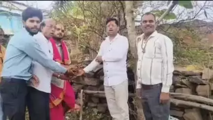 जबेरा: ग्राम सगरा में डॉ. श्यामा प्रसाद मुखर्जी के बलिदान दिवस पर किया गया पौधारोपण