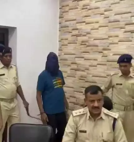 गोलमुरी-सह-जुगसलाई: कदमा में अवैध हथियार के साथ एक व्यक्ति गिरफ्तार, ऑटोमेटिक पिस्टल, मैगजीन व देशी कट्टा बरामद