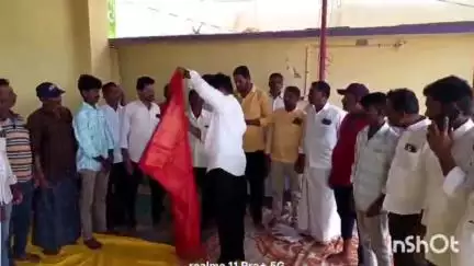 కురబలకోటమండల గ్రామకమిటీ అధ్యక్షుడు ఎంపిక సోమవారం సాయంత్రం మట్లివారిపల్లెలో అబ్జర్వర్ ప్రశాంత్ రెడ్డి ఆధ్వర్యంలో జరిగింది