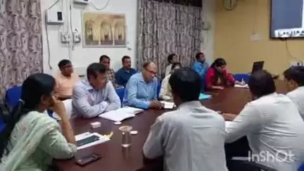टोंक: जिला कलेक्टर कल्पना अग्रवाल ने वीसी कक्ष में पंडित दीनदयाल उपाध्याय अंत्योदय संबल पखवाड़े की तैयारियों की समीक्षा की
