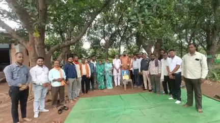 गुण्डरदेही: अर्जुंदा में भाजपाइयों ने भारतीय जनसंघ के संस्थापक डॉक्टर श्यामा प्रसाद मुखर्जी को याद कर मनाया बलिदान दिवस