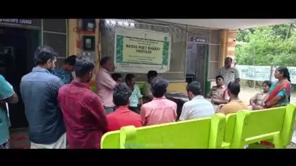 మధిర: మధిర పట్టణంలో మత్తుకు బానిసలుగా మారవద్దు సిఐ రమేష్