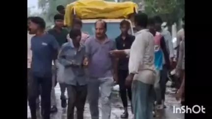 नसरुल्लागंज: पिपलानी बाजार में मोबाइल चोरी के शक में युवक की पिटाई, वीडियो वायरल