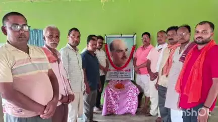 पुरैनी: पुरैनी मुख्यालय में भारतीय जनता पार्टी की बैठक आयोजित, श्यामा प्रसाद मुखर्जी को दी श्रद्धांजलि