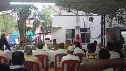 झांसी: शहर कोतवाली थाने में मोहर्रम की तैयारियों को लेकर पीस कमेटी की बैठक का हुआ आयोजन