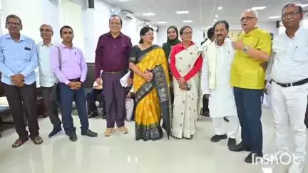 मुशहरी: बिहार विश्वविद्यालय: 75-77 सेशन के जूलॉजी विभाग के एल्युमिनि मीट में कुलपति ने 17 पूर्व छात्रों को किया सम्मानित