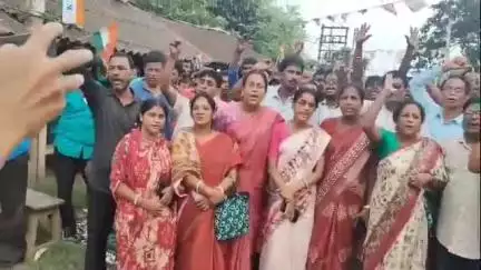 খেজুরি ২: নিজকশবা অঞ্চলে সুকান্ত সমবায়ের বোর্ড নির্বাচনে ৫-৪আসনে জয়ী তৃণমূল,আজ কর্মীদের বিজয়োল্লাস