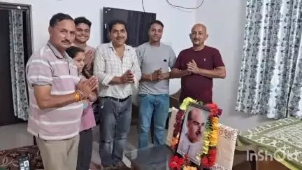 सिहुंता: पूर्व विधायक बिक्रम सिंह जरयाल ने बलाना में डॉ. श्यामा प्रसाद मुखर्जी की पुण्यतिथि पर अर्पित की पुष्पांजलि