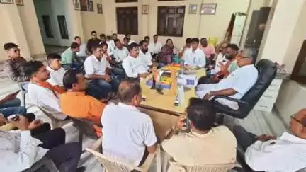 सीकर: पूर्व विधायक निवास पर श्रद्धांजलि सभा का आयोजन, श्यामा प्रसाद मुखर्जी को दी गई श्रद्धांजलि
