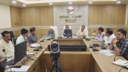 सिंगरौली: कलेक्टर श्री शुक्ला ने कहा, 30 जून से पहले खाद्यान्न और समग्र ई-केवाईसी लक्ष्य पूरा करें